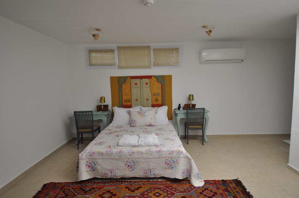 Pitahaya Home Hotel Golturkbuku Room photo